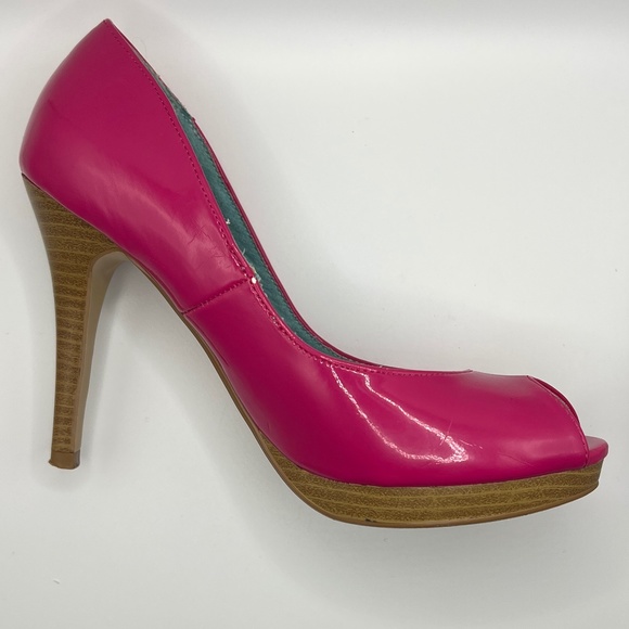 Charlotte Russe “Sandy” Pink Peep Toe Pump - Picture 1 of 7